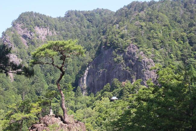 鳳来寺山