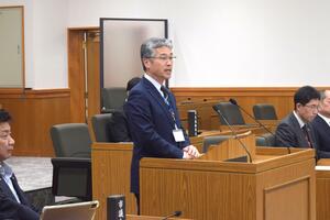 市長があいさつしている写真