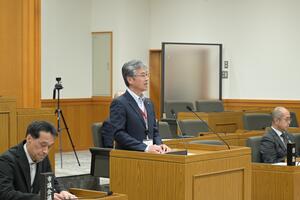 市長があいさつしている写真
